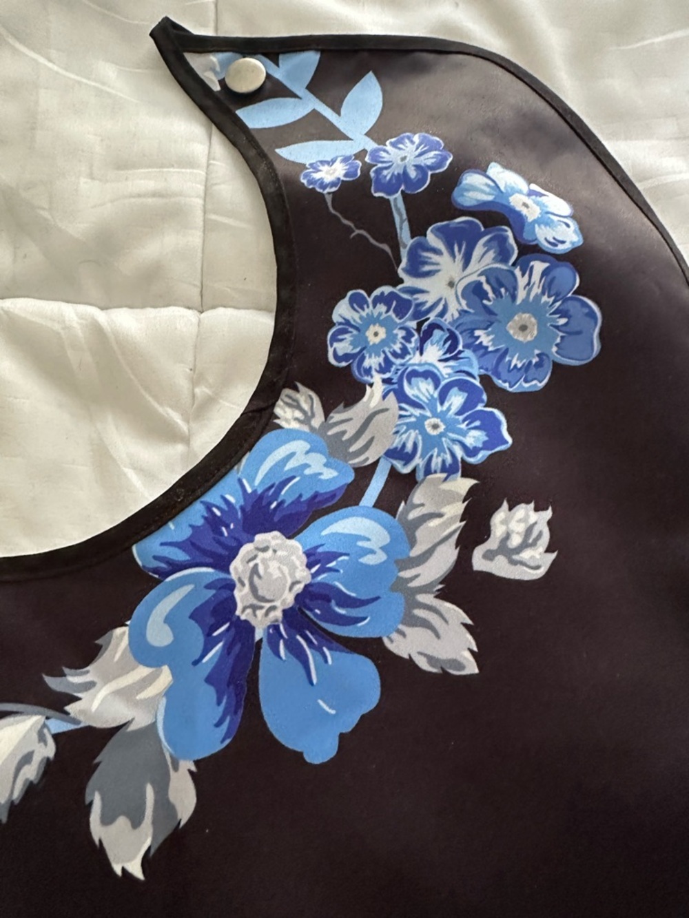 Adult Women’s Novelty Bibs, OS - Picture 6 of 6
